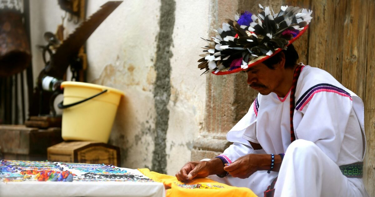 Huichol Music: The Violin That Keeps You From Getting Lost